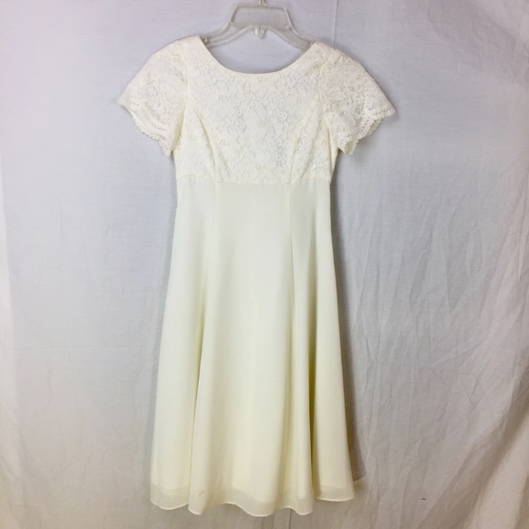 Lanz of Salzburg Other - Ivory chiffon and lace special occasion dress girl